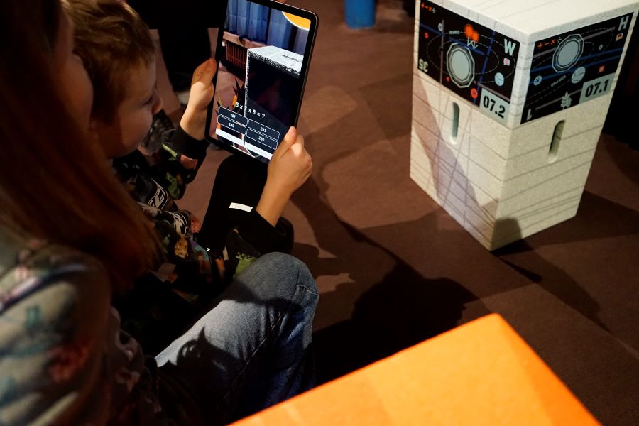 Zusammenhang reale und virtuelle AR-Welt verstehen