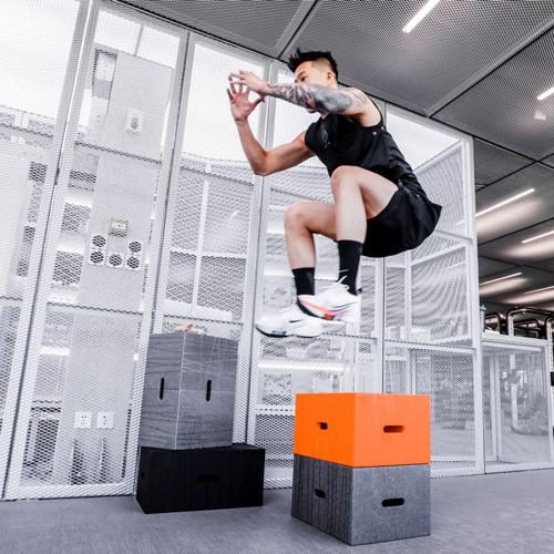 Multifunctional tool for workout and fitness training Multifunktionstool für Workout und Fitnesstraining